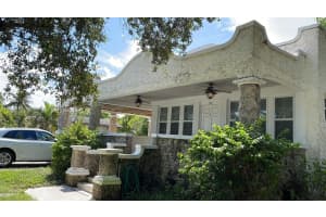 130 SW 1st Ave, Hallandale Beach, FL 33009, Sold 04/23/25