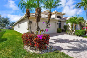 5725 Royal Club Dr, Boynton Beach, FL 33437, Sold 04/01/25