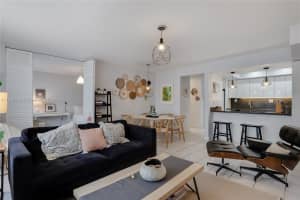 195 Sunrise Dr, Key Biscayne, FL 33149, Sold 03/25/25