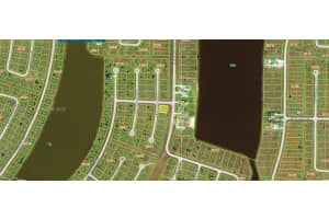 10 Mayflower Dr Port Charlotte, FL 33946 - MLS#A11739983
