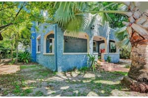 1537 Sw 10th St, Miami