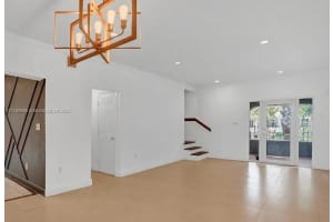 1537 SW 10th St, Miami, FL 33135, - MLS#A11739986