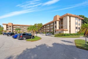 6061 N Falls Cir Dr APT 101, Lauderhill, FL 33319, Sold 07/03/25