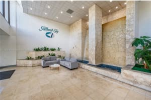 13499 Biscayne Blvd APT 807, North Miami, FL 33181, - MLS#A11740162