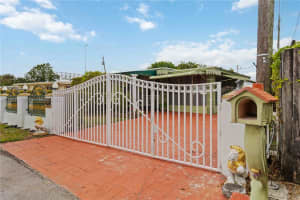 400 S 62nd Terrace, Hollywood, FL 33023, Sold 08/25/25
