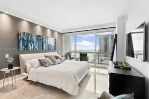 6801 Collins Ave, Miami Beach, FL 33141, Sold 04/14/25