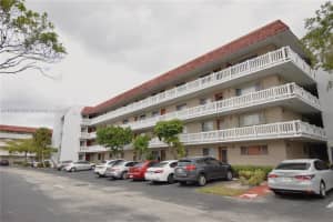 3571 Inverrary Dr 401, Lauderhill