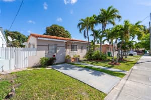 413 NW 25th Ct, Miami, FL 33125, Sold 03/24/25