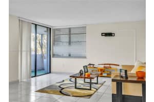 10850 N Kendall Dr #303, Miami, FL 33176, Sold 05/01/25