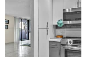10850 N Kendall Dr #303, Miami, FL 33176, Sold 05/01/25