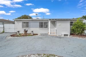 500 SW 69th Ave, Miami, FL 33144, Sold 05/23/25