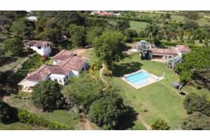 1000 Ne Barbosa Berrio ,, FL 123987 - MLS#A11740408