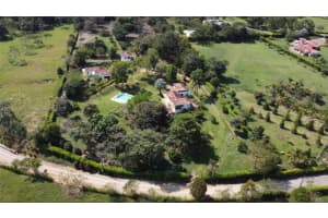 1000 Ne Barbosa Berrio ,, FL 123987 - MLS#A11740408