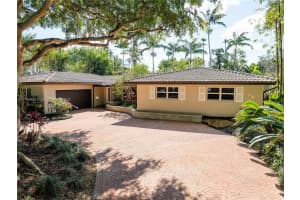12 Minnetonka Rd, Sea Ranch Lakes, FL 33308, Sold 07/02/25