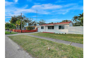 2725 Scott St, Hollywood, FL 33020, Sold 07/09/25