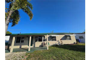 2100 SW 46th Terrace, Fort Lauderdale, FL 33317, Sold 04/14/25