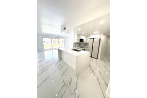 9375 Fontainebleau Blvd, Miami, FL 33172, Sold 07/10/25