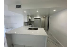 9375 Fontainebleau Blvd, Miami, FL 33172, Sold 07/10/25