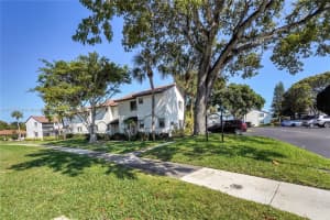 7200 NW 2nd Ave Apartment 38, Boca Raton, FL 33487, Sold 05/27/25