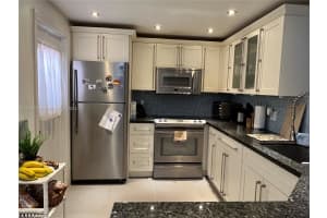 3745 NE 171 St APT 9, North Miami Beach, FL 33160, Sold 04/22/25