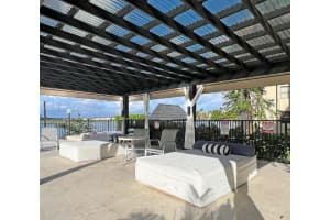 511 Ives Dairy Rd, Miami, FL 33179, Sold 04/15/25