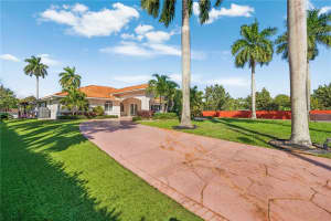 11841 SW 45th St, Miami, FL 33175, Sold 04/25/25