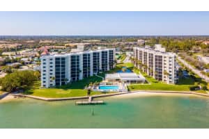 19800 Sandpointe Bay Dr, Tequesta, FL 33469, Sold 04/17/25