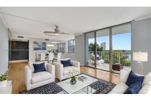 2801 Ne 183rd St 517w, Aventura