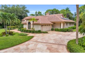 3809 Woodlake Dr, Bonita Springs, FL 34134, Sold 05/12/25