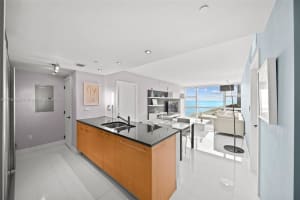6801 Collins Ave 1214 (deed Number 1206), Miami Beach
