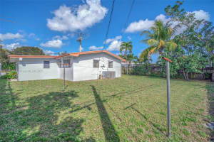 7640 Taft St, Pembroke Pines, FL 33024, Sold 03/18/25