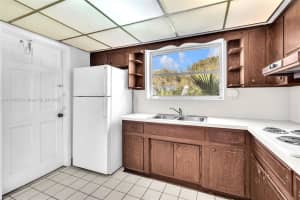 7640 Taft St, Pembroke Pines, FL 33024, Sold 03/18/25