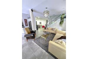 10255 NW 86th St, Doral, FL 33178, Sold 05/06/25
