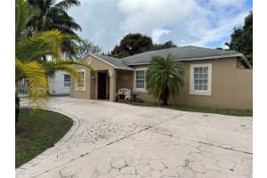 761 SE 4th Pl, Hialeah, FL 33010, Sold 05/30/25