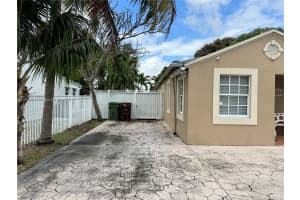 761 SE 4th Pl, Hialeah, FL 33010, Sold 05/30/25