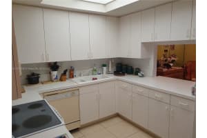 9755 Nw 52nd St 502 Doral, FL 33178 - MLS#A11741238