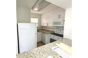 110 Fontainebleau Blvd, Miami, FL 33172, Sold 03/13/25