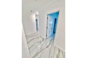 301 S Hibiscus Ct, Plantation, FL 33317, Sold 06/02/25