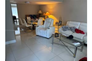 10806 N Kendall Dr p 26, Miami, FL 33176, - MLS#A11741417