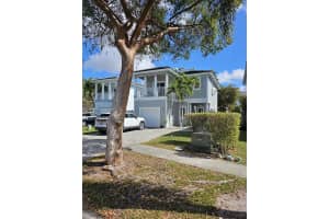 379 NE 31st Ave, Homestead, FL 33033, Sold 05/05/25