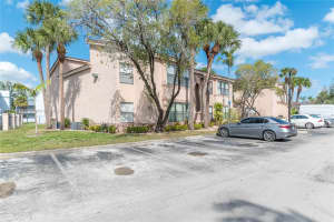 2826 S University Dr, Davie, FL 33328, Sold 05/20/25
