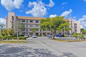 2981 N Nob Hill Rd, Sunrise, FL 33322, Sold 04/08/25