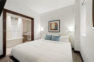 1036 Ocean Dr, Miami Beach, FL 33139, Sold 06/30/25