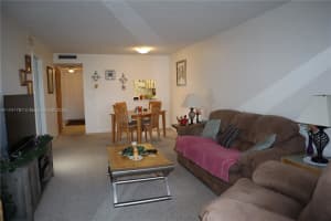3210 Holiday Springs Blvd # 2-204, Margate, FL 33063, - MLS#A11741781