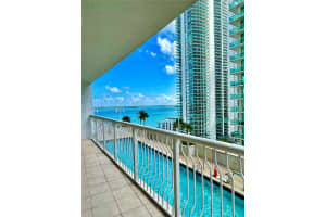 1200 Brickell Bay Dr, Miami, FL 33131, Sold 05/30/25
