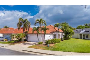 8835 S Lake Park Cir S, Davie, FL 33328 Sold 09/11/25