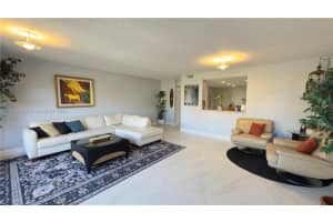 9429 NW 39th Pl, Sunrise, FL 33351, Sold 04/25/25
