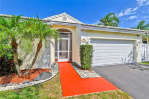5212 NW 53rd Cir, Pompano Beach, FL 33073, Sold 05/27/25