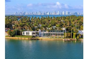 88 Lagorce Cir, Miami Beach, FL 33141, Sold 04/24/25