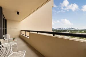 2555 Collins Ave, Miami, FL 33140, Sold 05/30/25